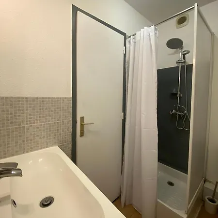 Appartement Centre De Sejours Semaine Et Curistes