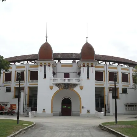 Апартаменты Centre De Sejours Semaine Et Curistes