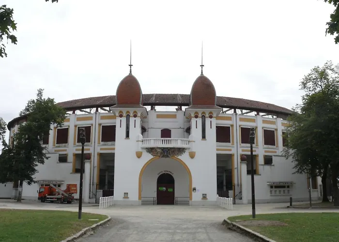 Апартаменты Centre De Sejours Semaine Et Curistes